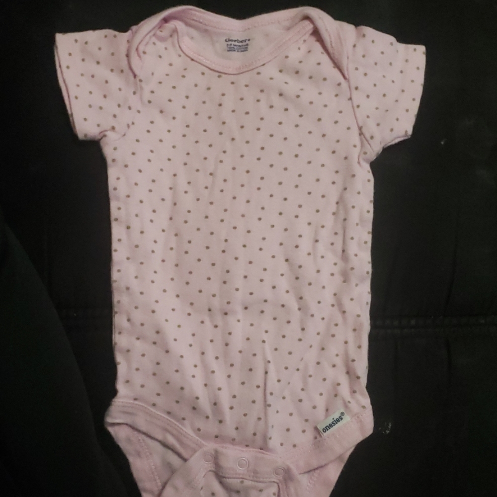 Short sleeve onesie